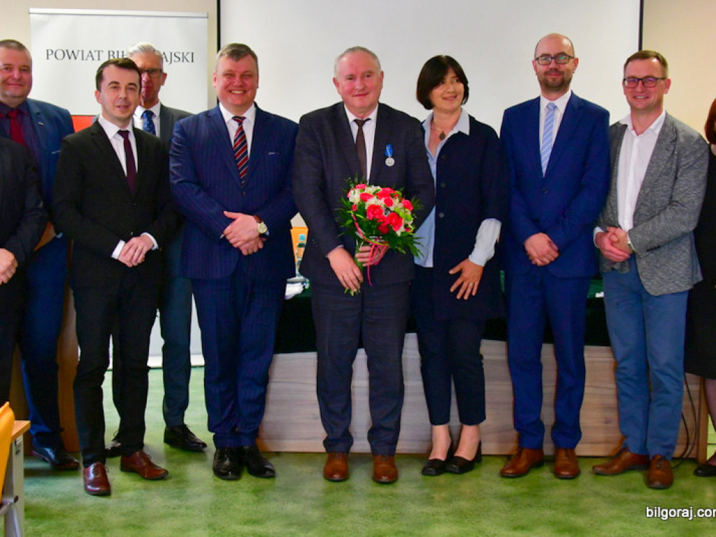 Przewodniczący Rady Powiatu uhonorowany Medalem 100-lecia Odzyskanej Niepodległości (FOTO, VIDEO)