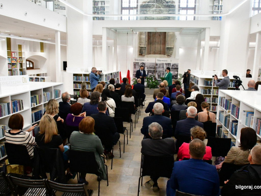 Tarnogrodzka biblioteka po gruntownym remoncie. Obiekt dziś został oficjalnie otwarty (FOTO)