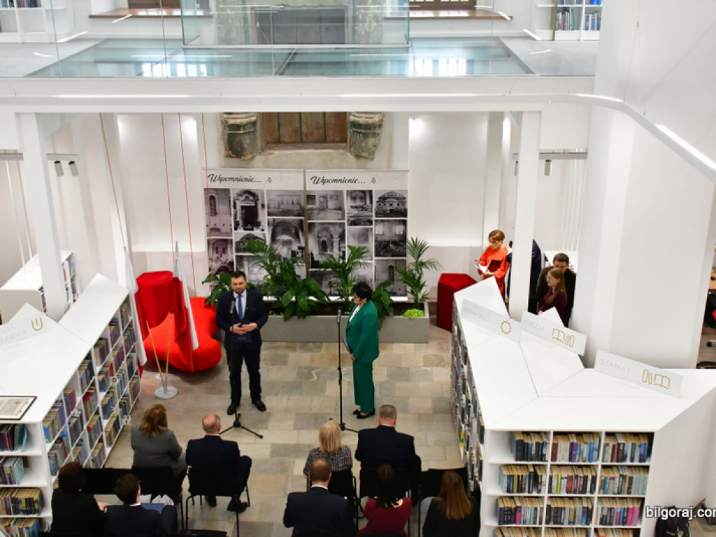 Tarnogrodzka biblioteka po gruntownym remoncie. Obiekt dziś został oficjalnie otwarty (FOTO)