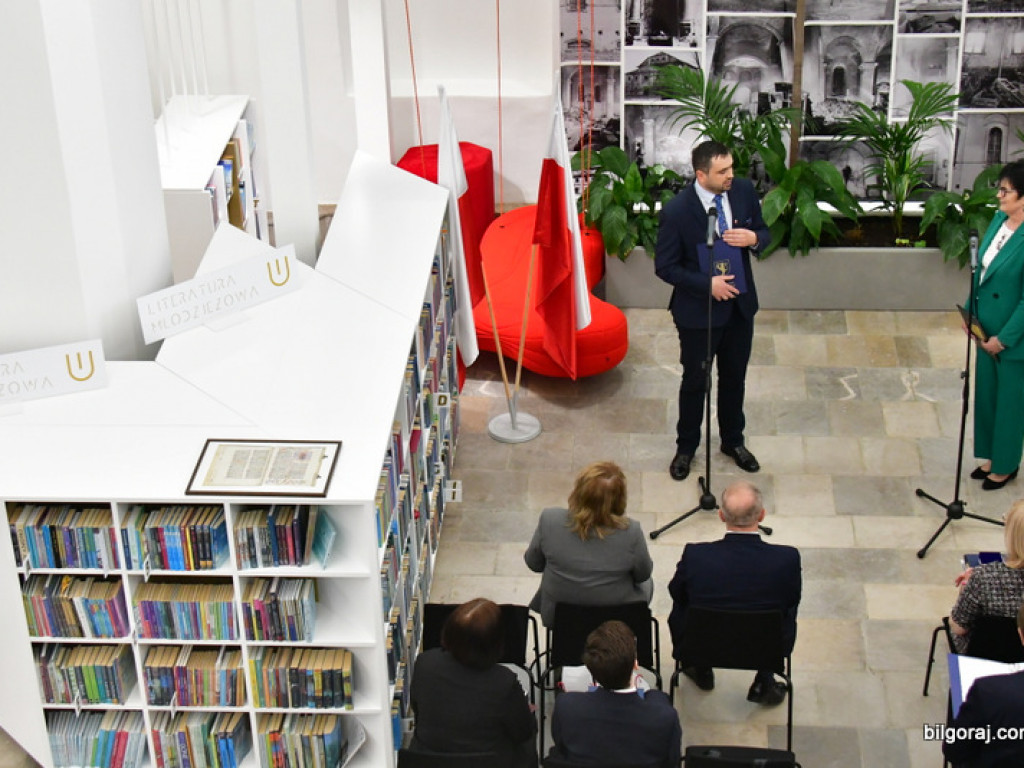 Tarnogrodzka biblioteka po gruntownym remoncie. Obiekt dziś został oficjalnie otwarty (FOTO)