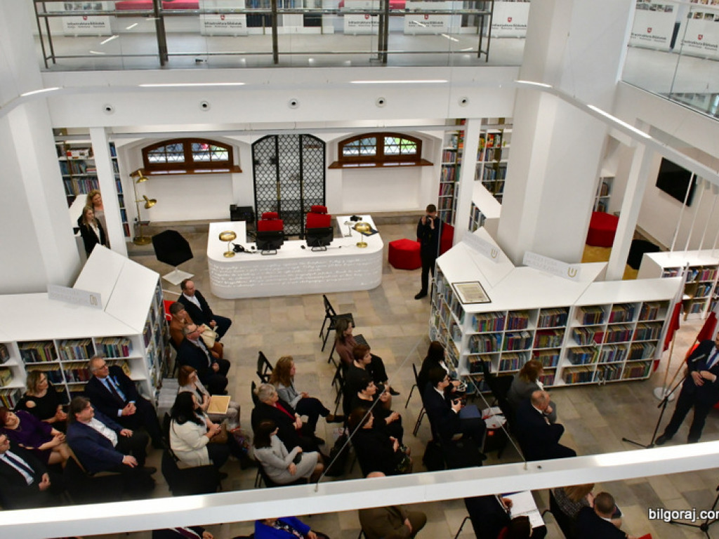 Tarnogrodzka biblioteka po gruntownym remoncie. Obiekt dziś został oficjalnie otwarty (FOTO)