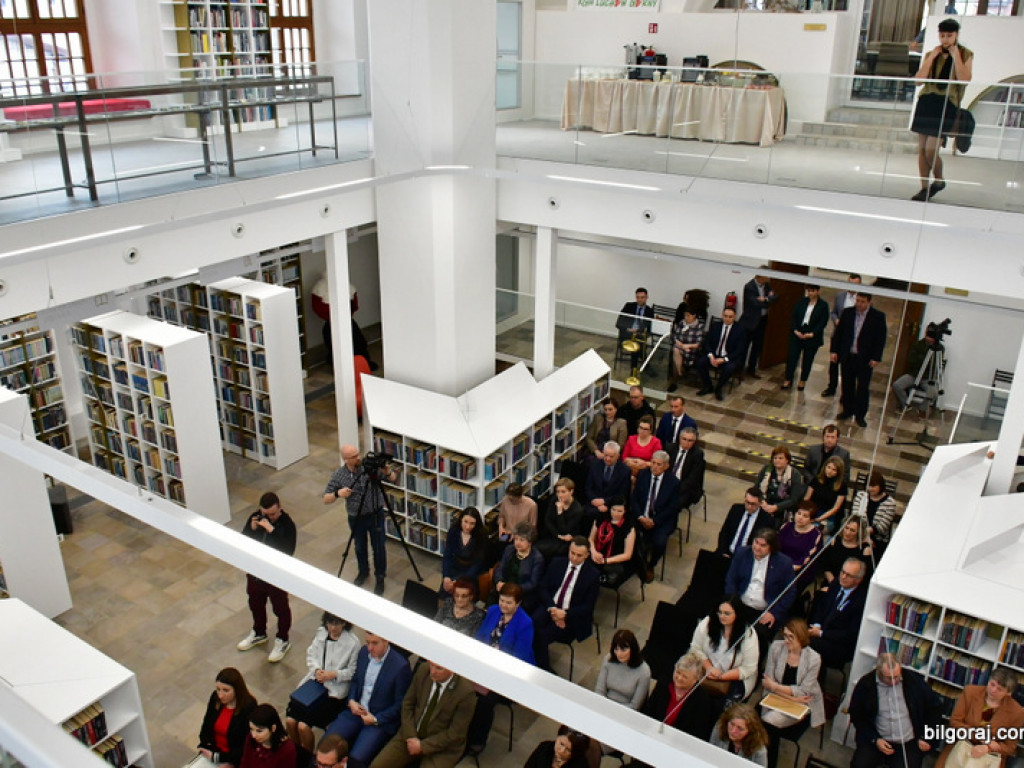 Tarnogrodzka biblioteka po gruntownym remoncie. Obiekt dziś został oficjalnie otwarty (FOTO)