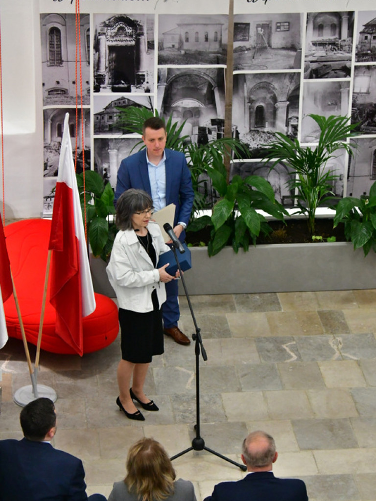 Tarnogrodzka biblioteka po gruntownym remoncie. Obiekt dziś został oficjalnie otwarty (FOTO)