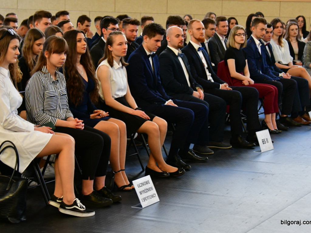 Zakończenie nauki maturzystów w ZSBiO (FOTO)