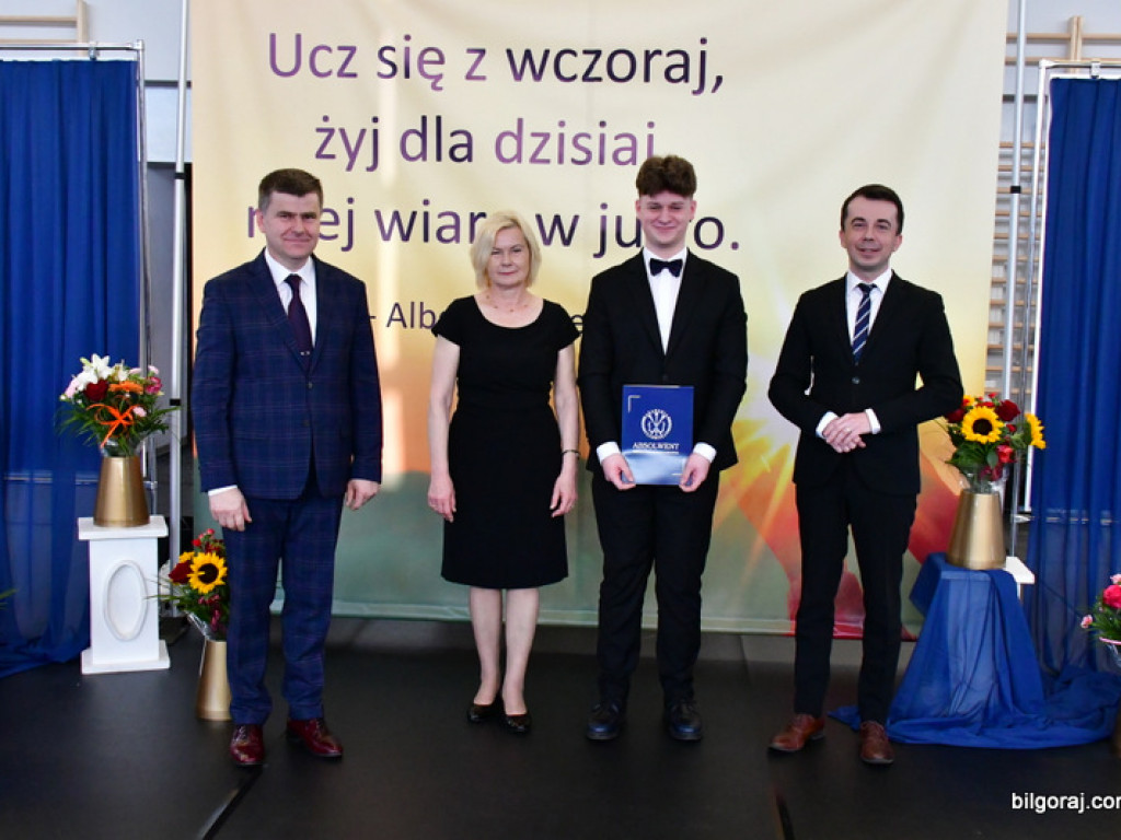 Zakończenie nauki maturzystów w ZSBiO (FOTO)