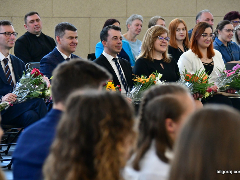 Zakończenie nauki maturzystów w ZSBiO (FOTO)
