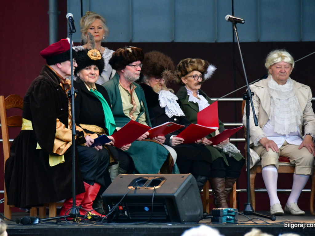 Majówka w BCK. Zainaugurowały ją występy członków UTW (FOTO)