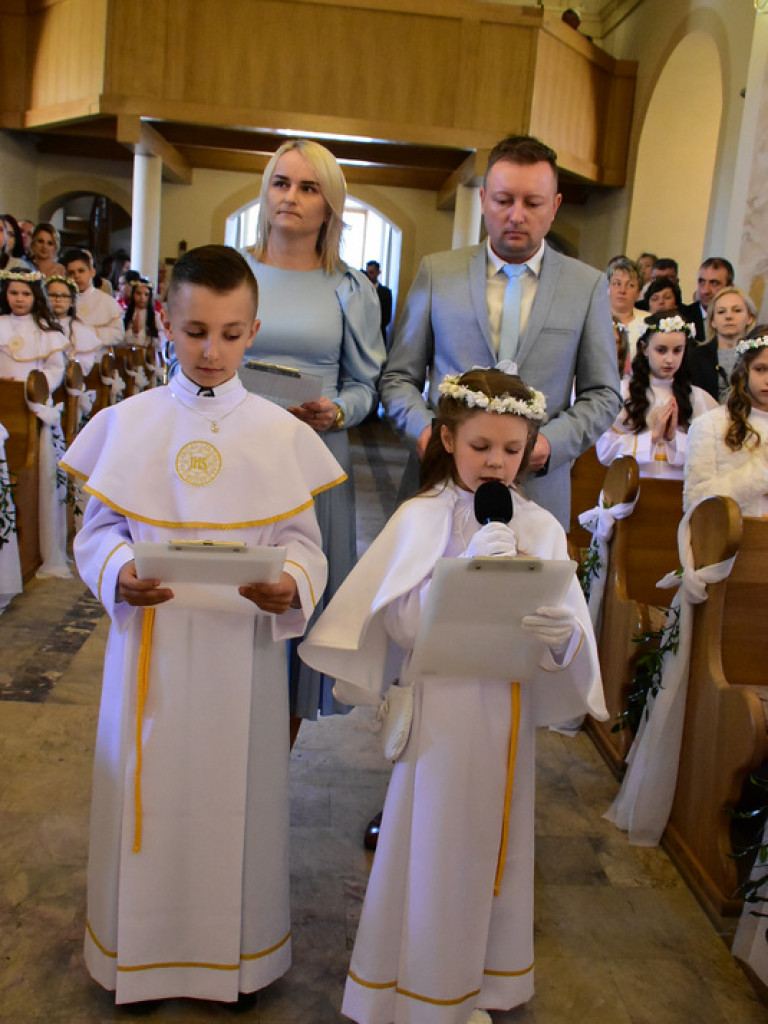 Sezon I Komuni Świętych rozpoczęty (FOTO)