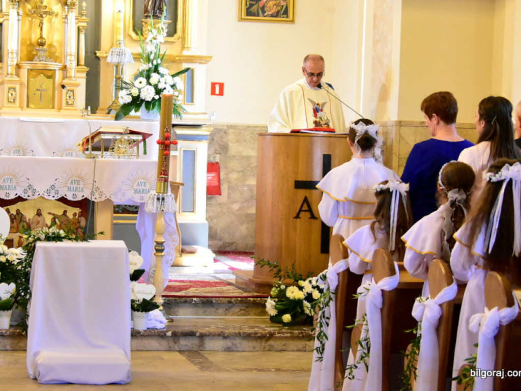 Sezon I Komuni Świętych rozpoczęty (FOTO)