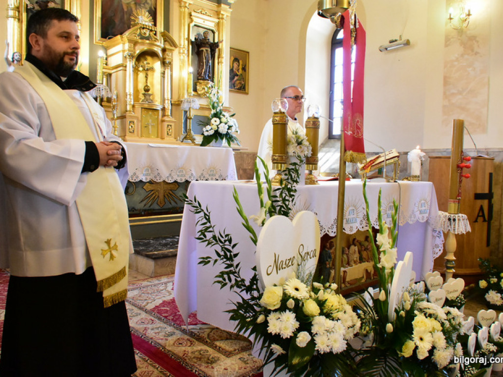 Sezon I Komuni Świętych rozpoczęty (FOTO)