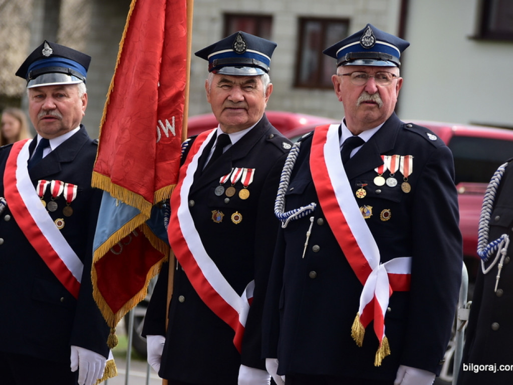 Od 100 lat służą Bogu na chwałę, ludziom na pożytek. Jubileusz jednostki OSP Aleksandrów II (FOTO)