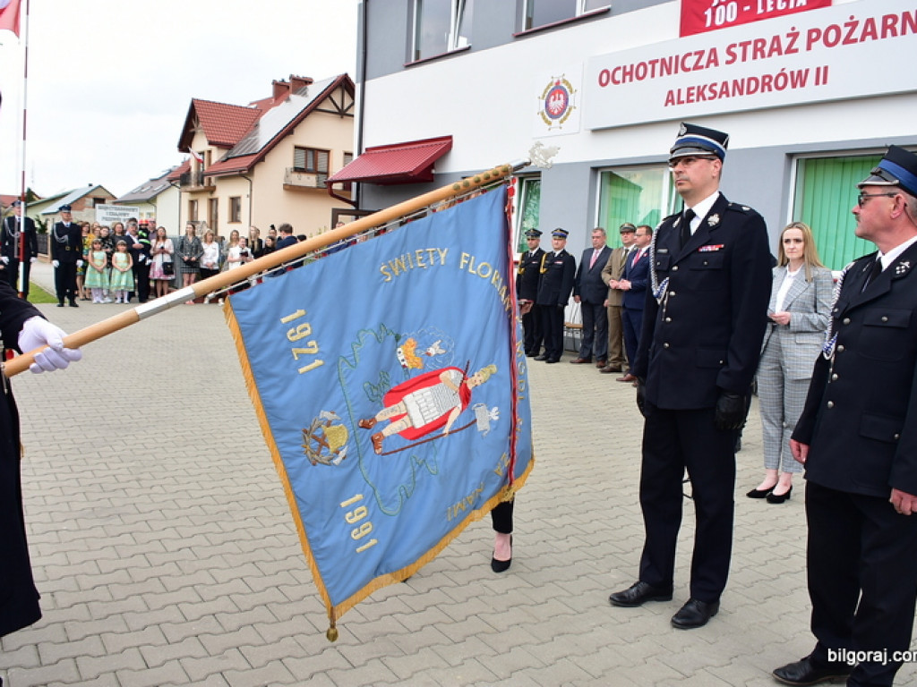 Od 100 lat służą Bogu na chwałę, ludziom na pożytek. Jubileusz jednostki OSP Aleksandrów II (FOTO)