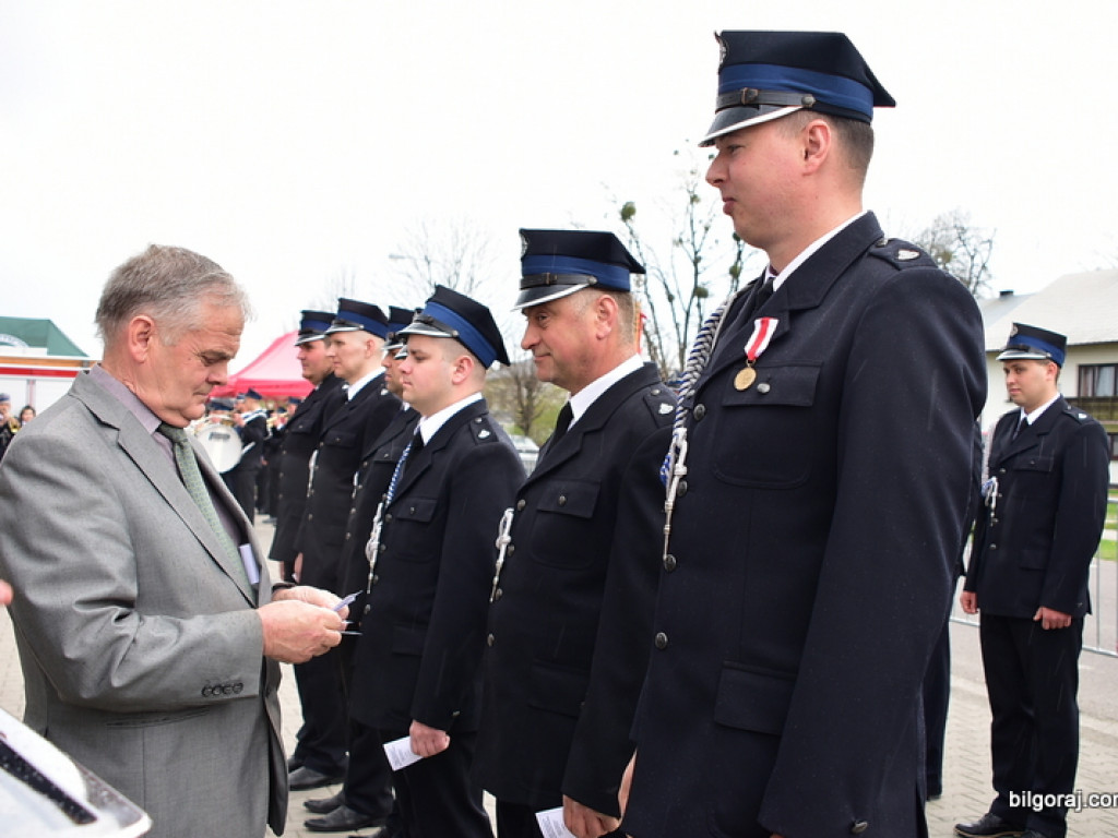 Od 100 lat służą Bogu na chwałę, ludziom na pożytek. Jubileusz jednostki OSP Aleksandrów II (FOTO)