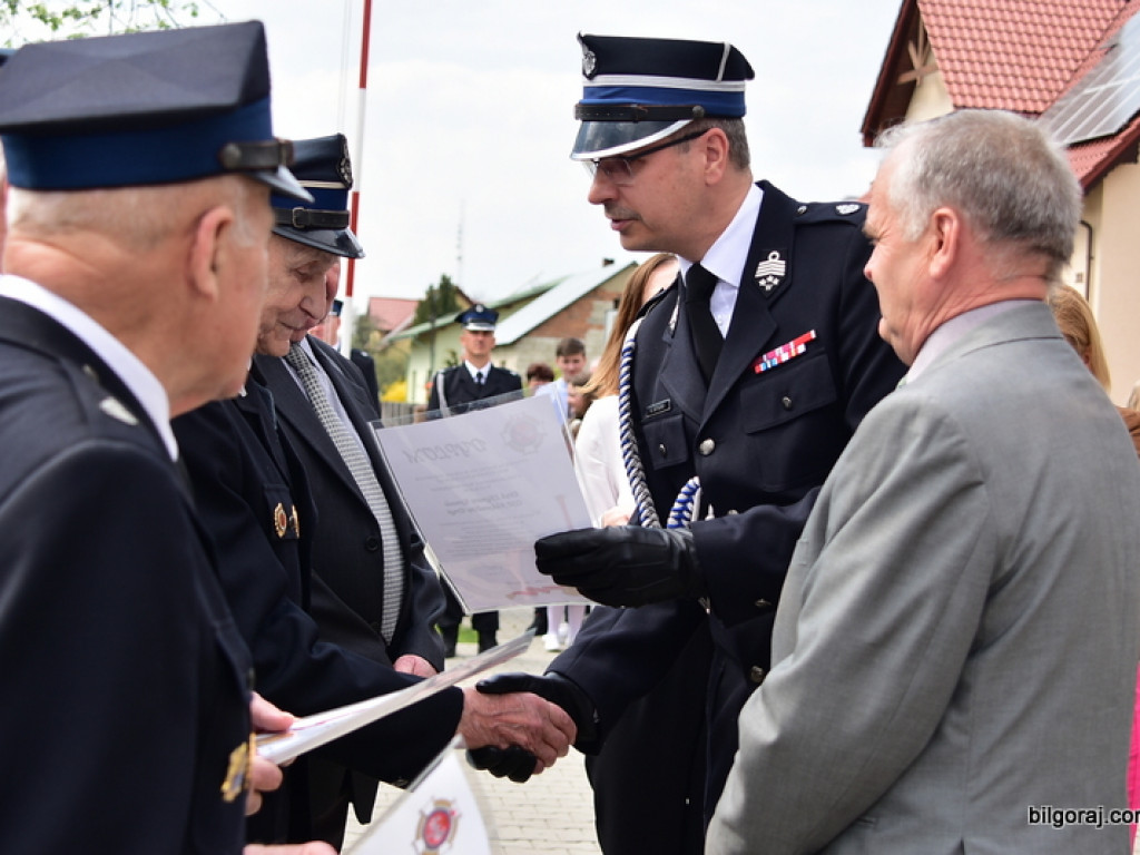 Od 100 lat służą Bogu na chwałę, ludziom na pożytek. Jubileusz jednostki OSP Aleksandrów II (FOTO)