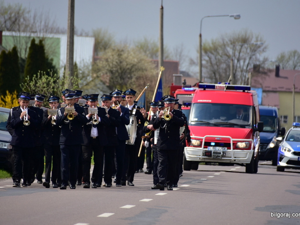 Od 100 lat służą Bogu na chwałę, ludziom na pożytek. Jubileusz jednostki OSP Aleksandrów II (FOTO)