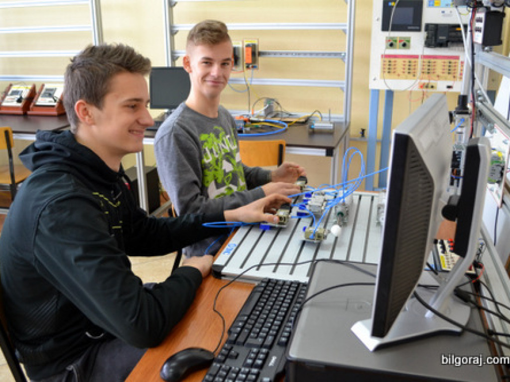 Regionalne Centrum Edukacji Zawodowej w Biłgoraju kształci w zawodach, które mają przyszłość (FOTO, OFERTA)
