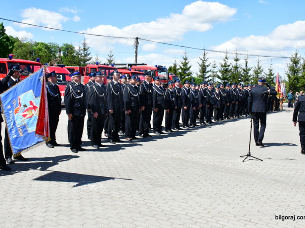 Nowy wóz bojowy dla OSP Radzięcin i Gminny Dzień Strażaka (FOTO)