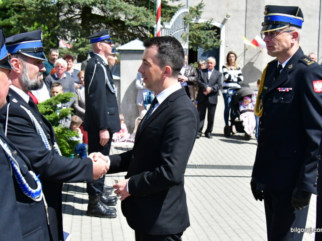 Nowy wóz bojowy dla OSP Radzięcin i Gminny Dzień Strażaka (FOTO)