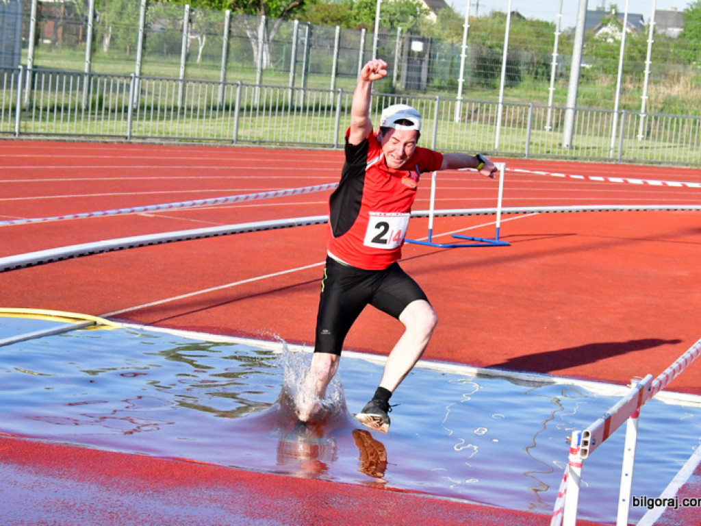 Biłgoraj Biega... czyli Stadionowy Cross Przeszkodowy (FOTO)