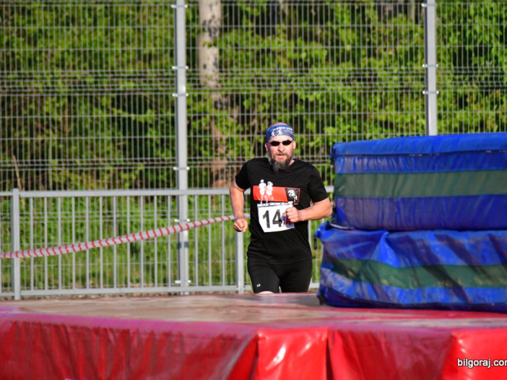 Biłgoraj Biega... czyli Stadionowy Cross Przeszkodowy (FOTO)