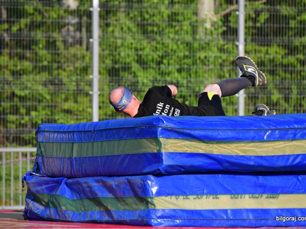 Biłgoraj Biega... czyli Stadionowy Cross Przeszkodowy (FOTO)