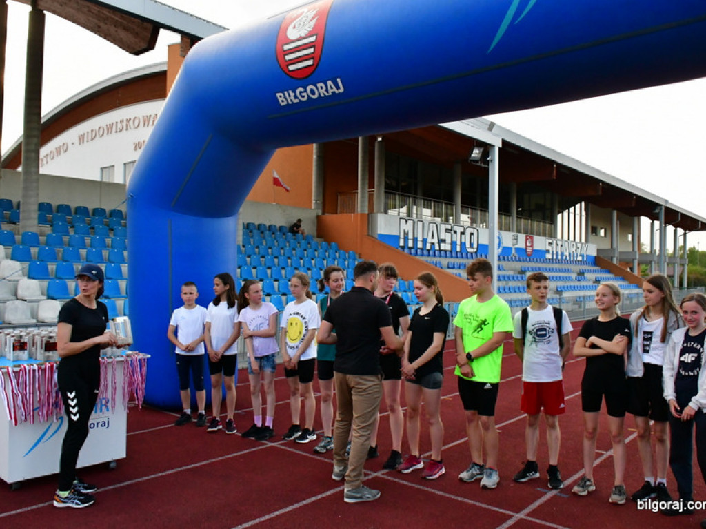Biłgoraj Biega... czyli Stadionowy Cross Przeszkodowy (FOTO)