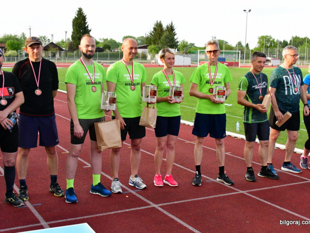 Biłgoraj Biega... czyli Stadionowy Cross Przeszkodowy (FOTO)