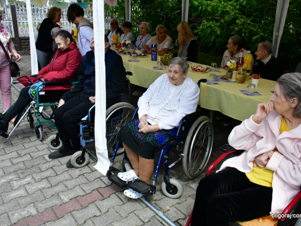 Majówka z rodziną w DPS-ie dla Kombatantów (FOTO)