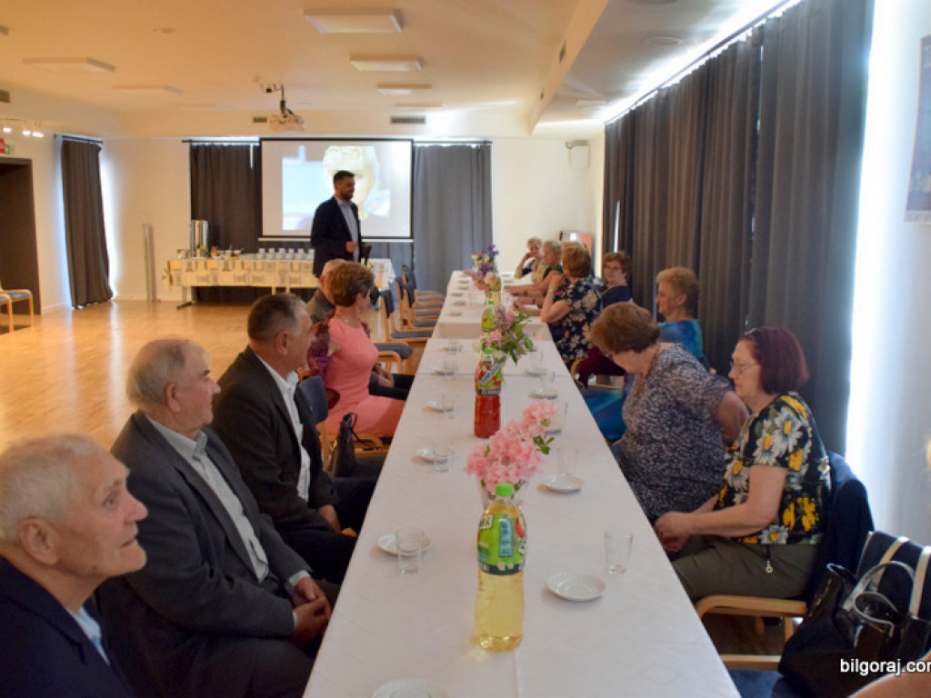 Potańcówka w TOK-u (FOTO)