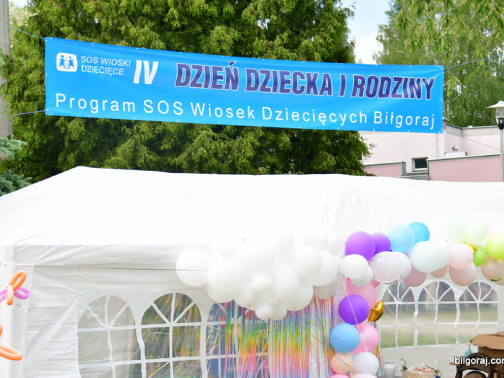 Kiedy śmieje się dziecko, śmieje się cały świat (FOTO)