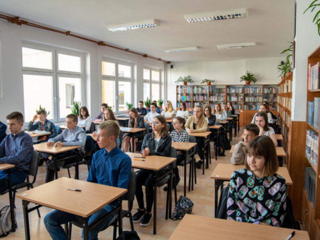 VI Powiatowy Konkurs Literacko - Czytelniczy