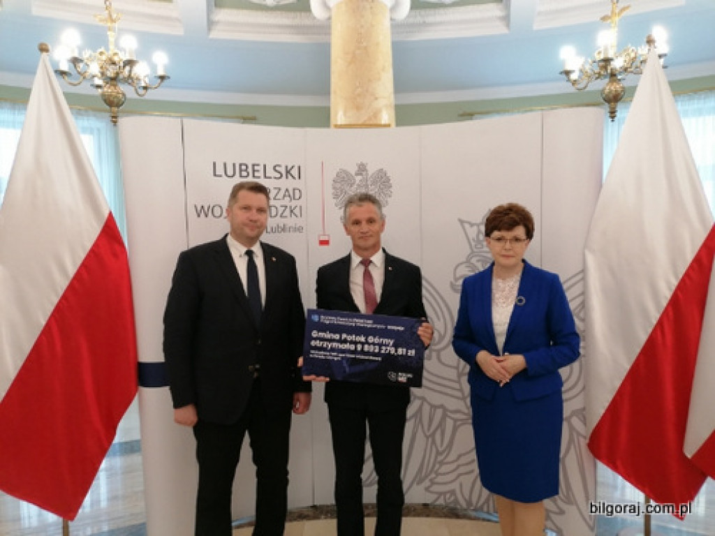 Miliony z Polskiego Ładu na oświatę. Włodarze odebrali promesy