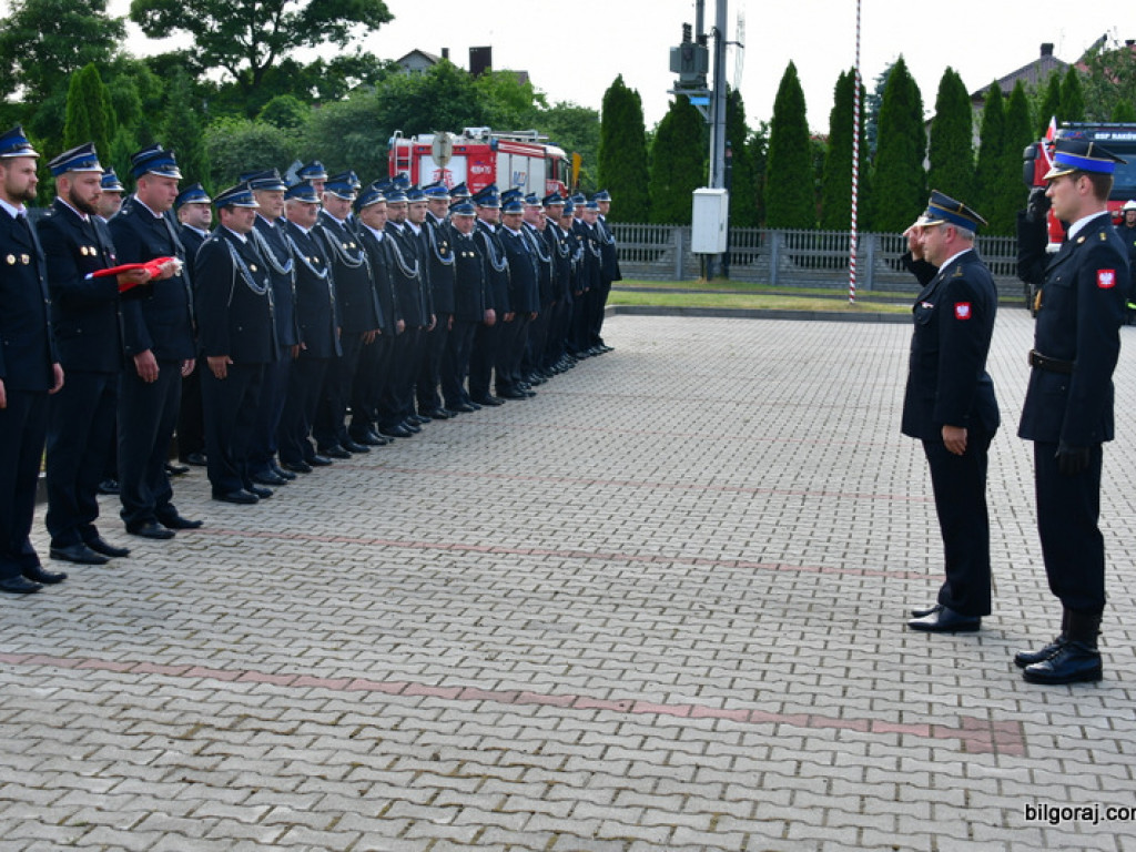 Strażacy z Rakówki otrzymali nowy wóz bojowy (FOTO)