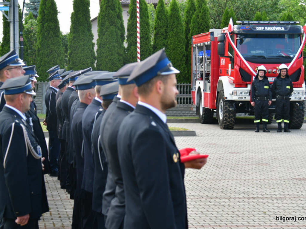 Strażacy z Rakówki otrzymali nowy wóz bojowy (FOTO)