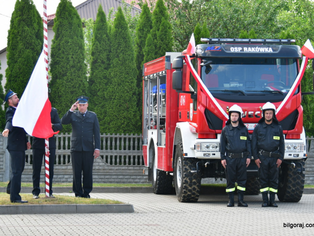 Strażacy z Rakówki otrzymali nowy wóz bojowy (FOTO)