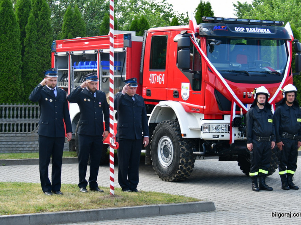 Strażacy z Rakówki otrzymali nowy wóz bojowy (FOTO)