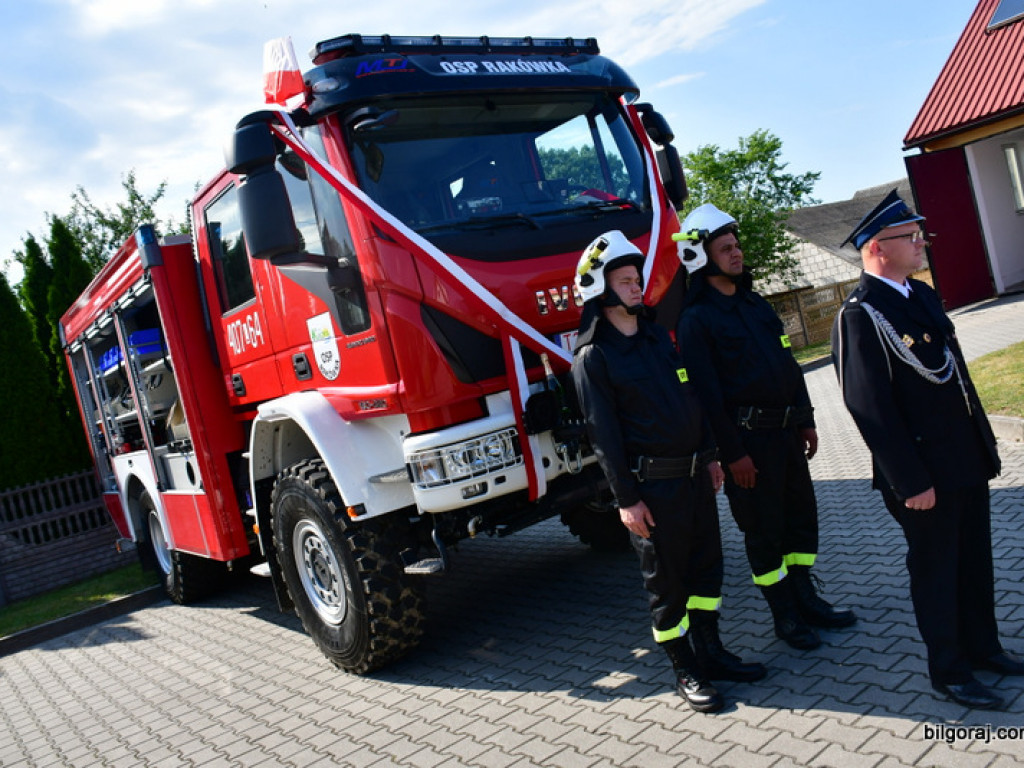 Strażacy z Rakówki otrzymali nowy wóz bojowy (FOTO)