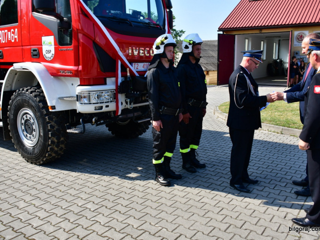 Strażacy z Rakówki otrzymali nowy wóz bojowy (FOTO)