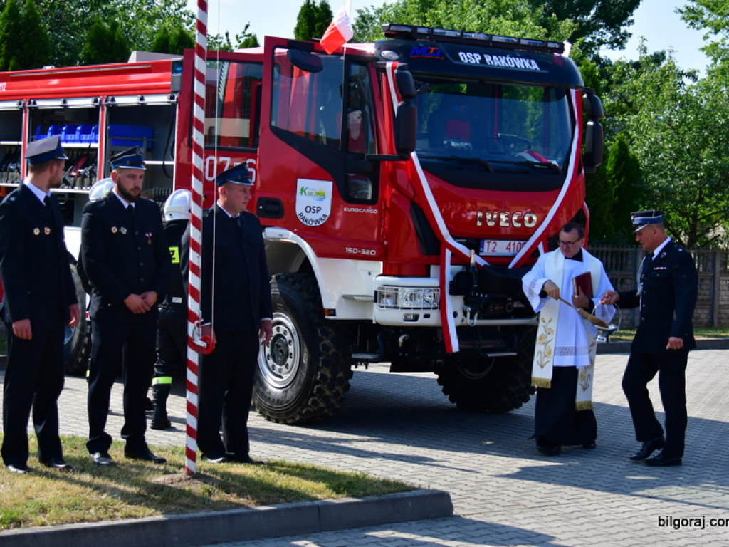 Strażacy z Rakówki otrzymali nowy wóz bojowy (FOTO)