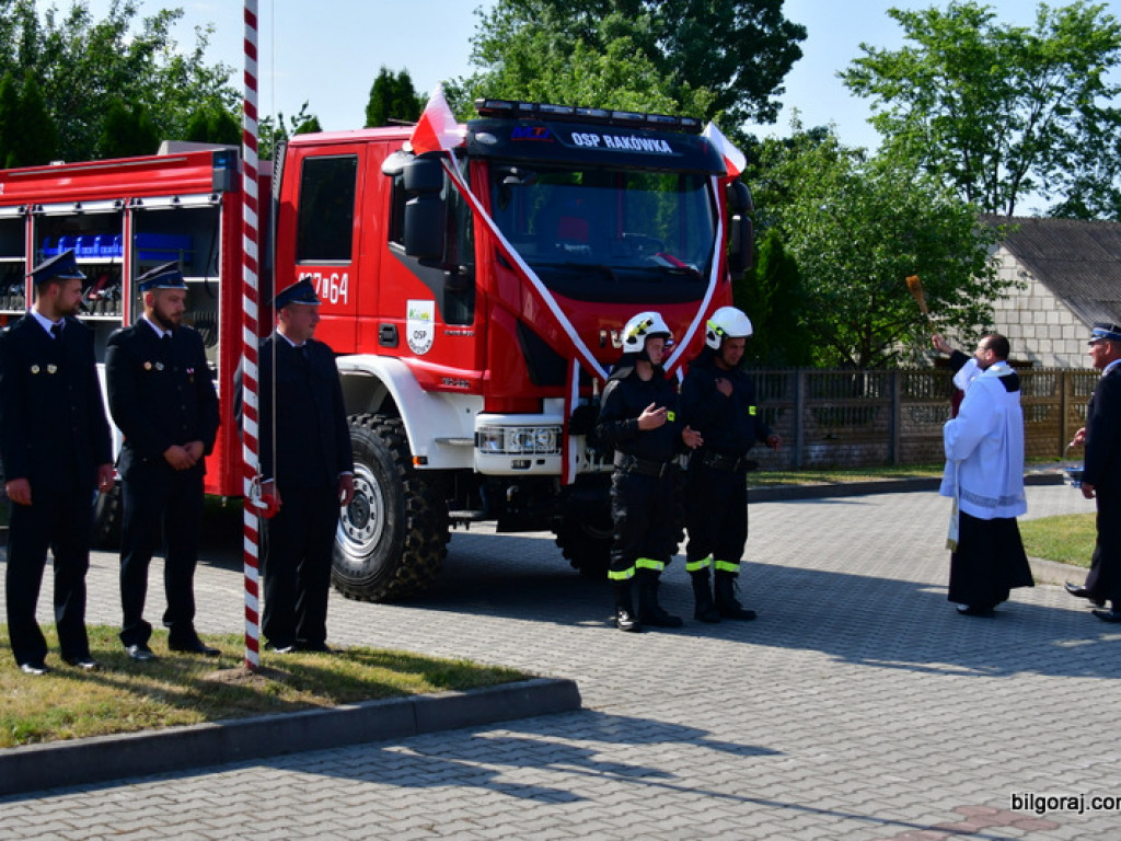 Strażacy z Rakówki otrzymali nowy wóz bojowy (FOTO)