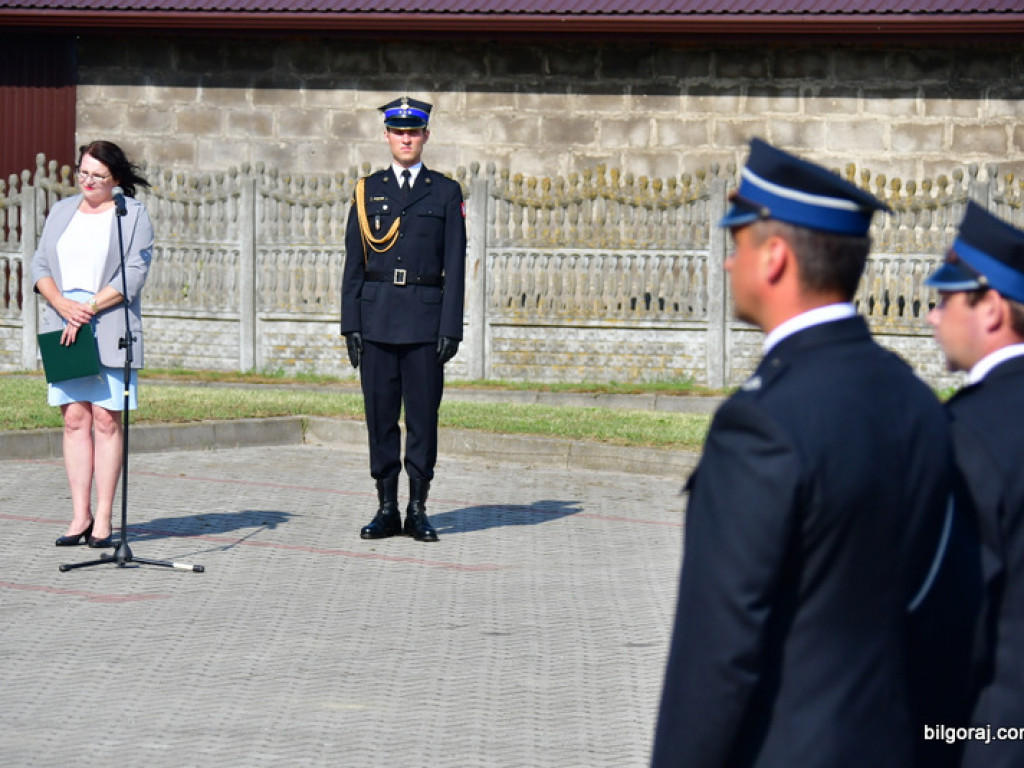 Strażacy z Rakówki otrzymali nowy wóz bojowy (FOTO)