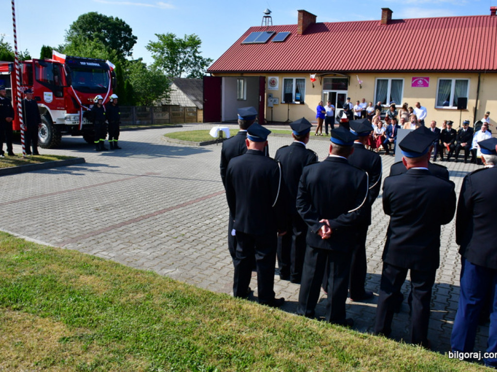 Strażacy z Rakówki otrzymali nowy wóz bojowy (FOTO)