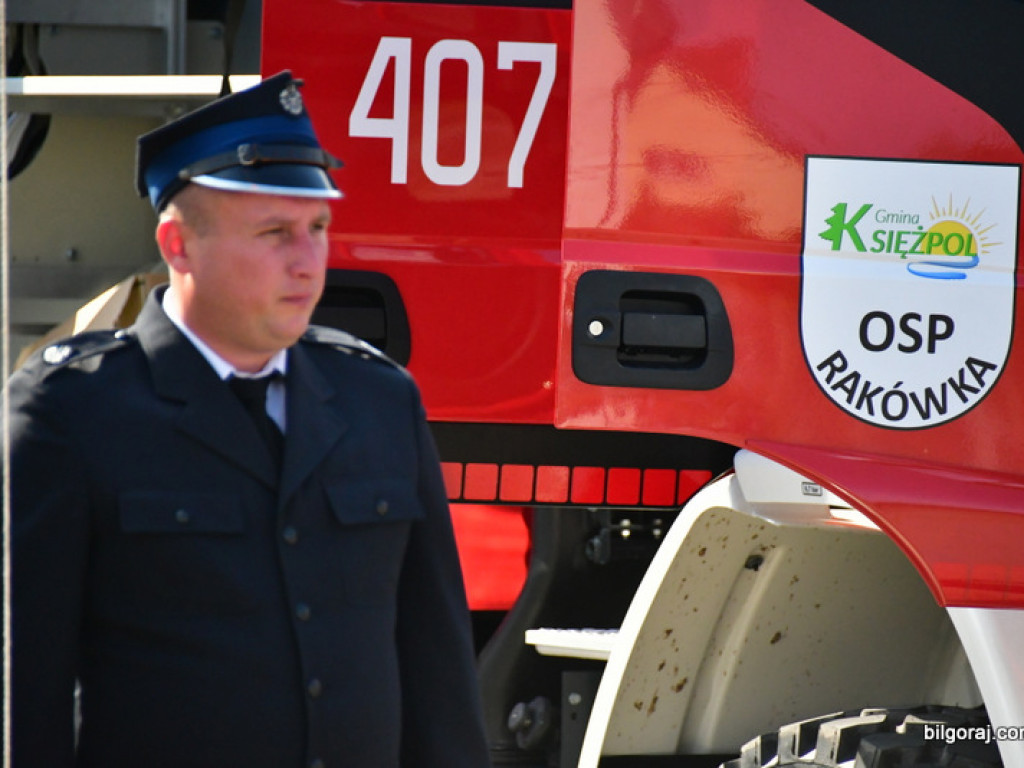 Strażacy z Rakówki otrzymali nowy wóz bojowy (FOTO)
