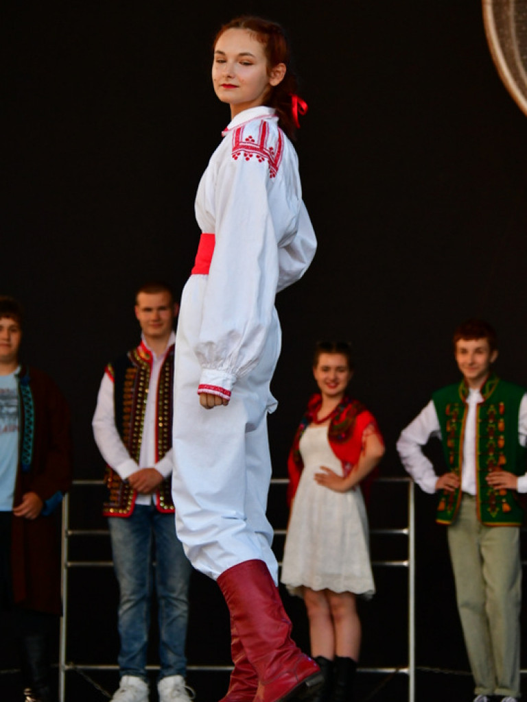Folk na wybiegu (FOTO, WYNIKI)