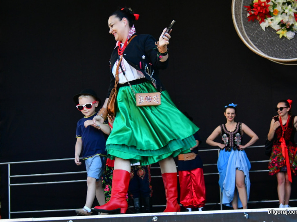 Folk na wybiegu (FOTO, WYNIKI)