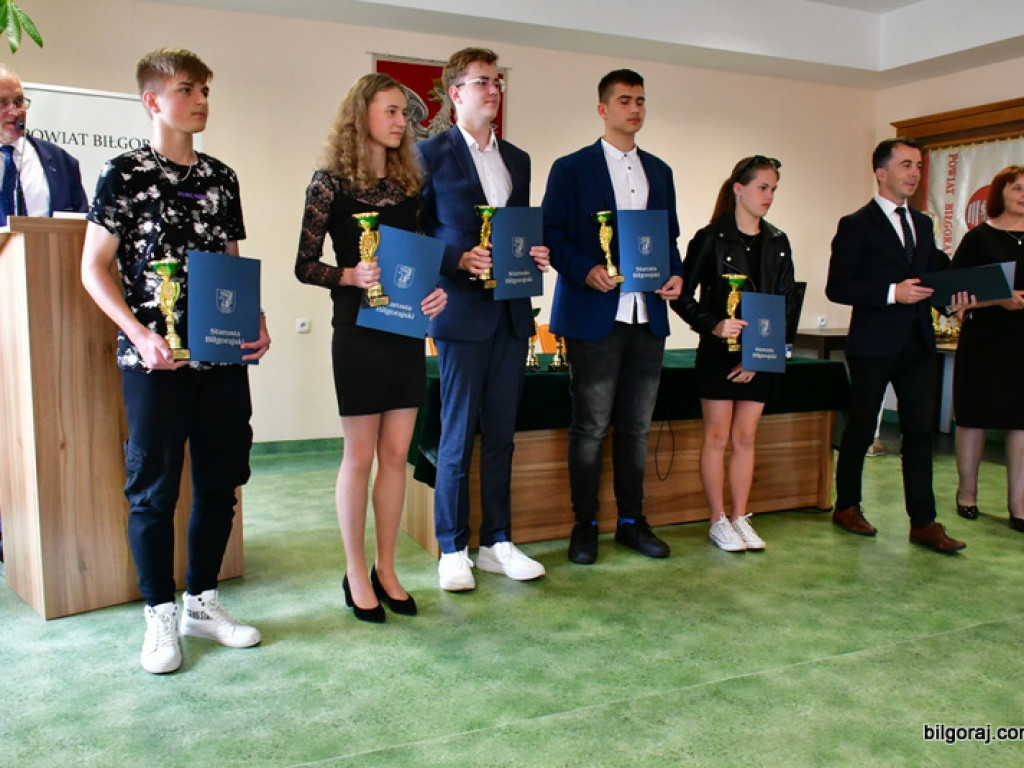 Sportowe podsumowanie roku szkolnego w rywalizacji uczniów i szkół (FOTO, WYNIKI)