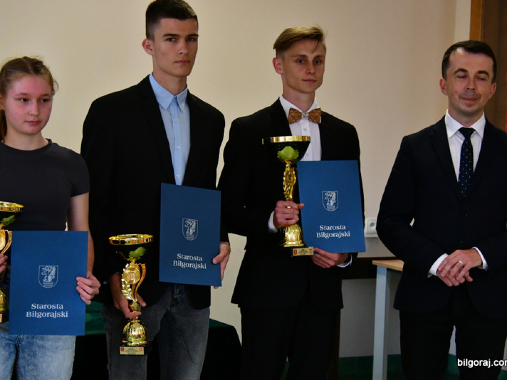 Sportowe podsumowanie roku szkolnego w rywalizacji uczniów i szkół (FOTO, WYNIKI)