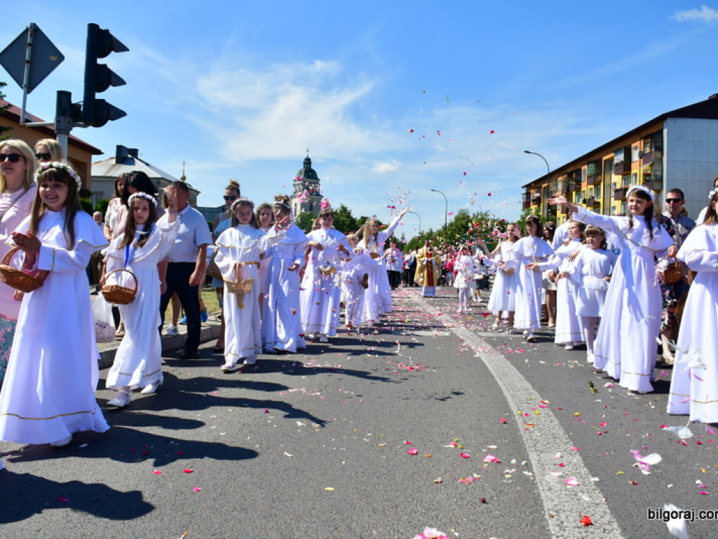 Boże Ciało. Bóg w postaci chleba (FOTO, VIDEO)
