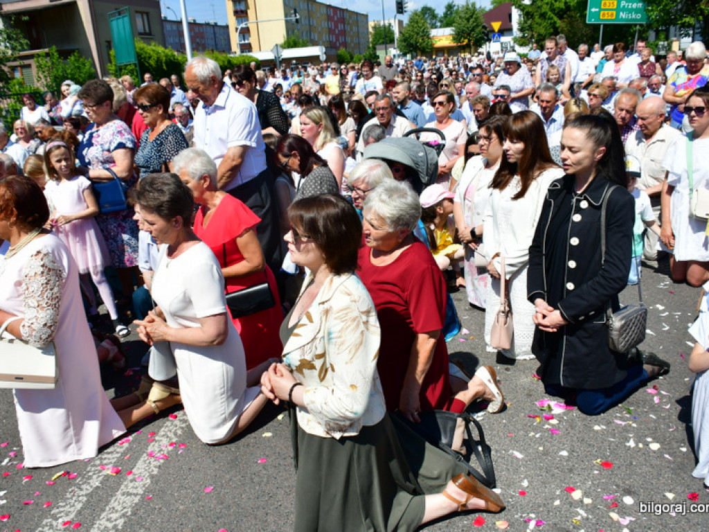 Boże Ciało. Bóg w postaci chleba (FOTO, VIDEO)
