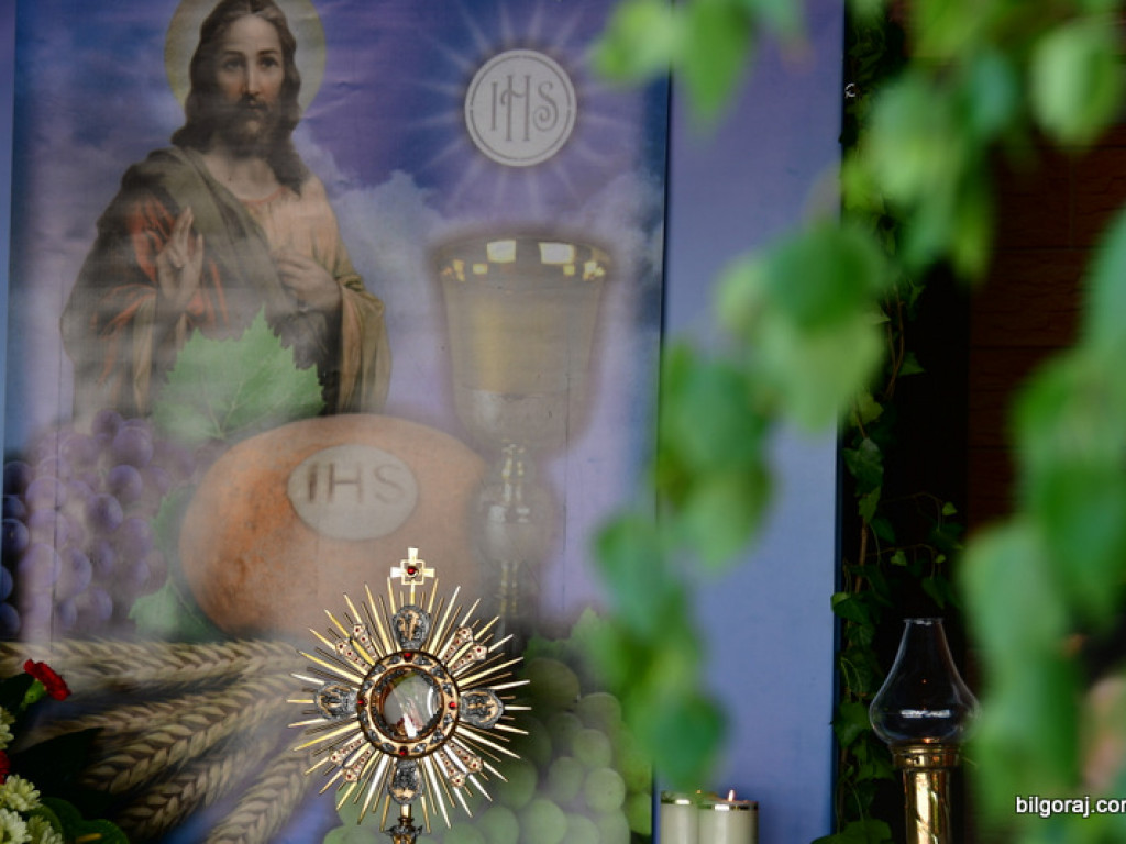 Boże Ciało. Bóg w postaci chleba (FOTO, VIDEO)
